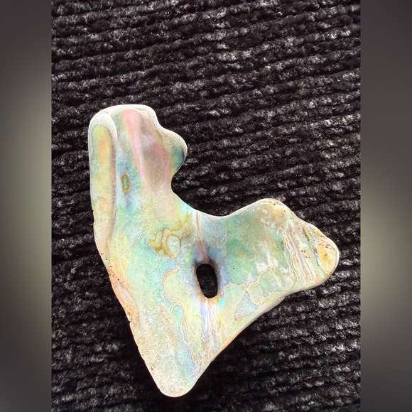 Colorful Abalone Shell Pieces - Picture 3 of 8